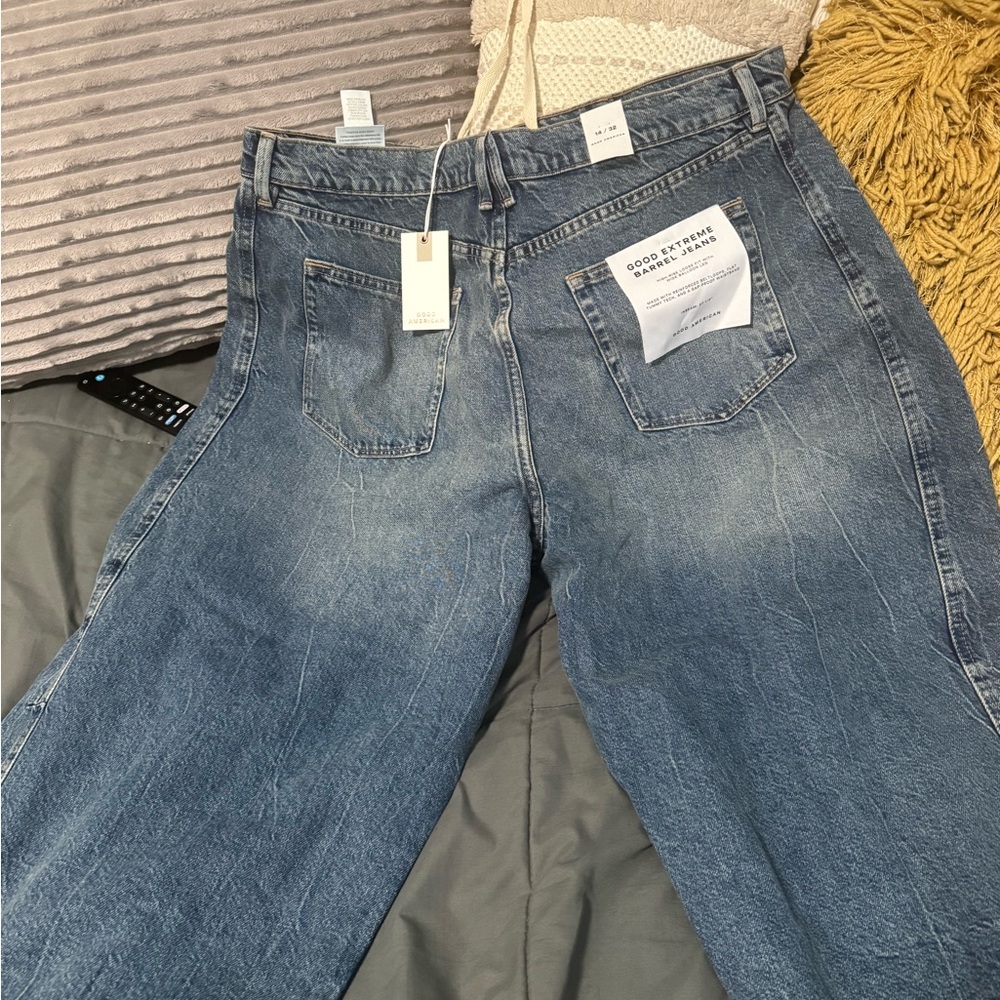 Extreme Barrel Jeans NWT SIZE 14 Good American - Picture 3 of 8
